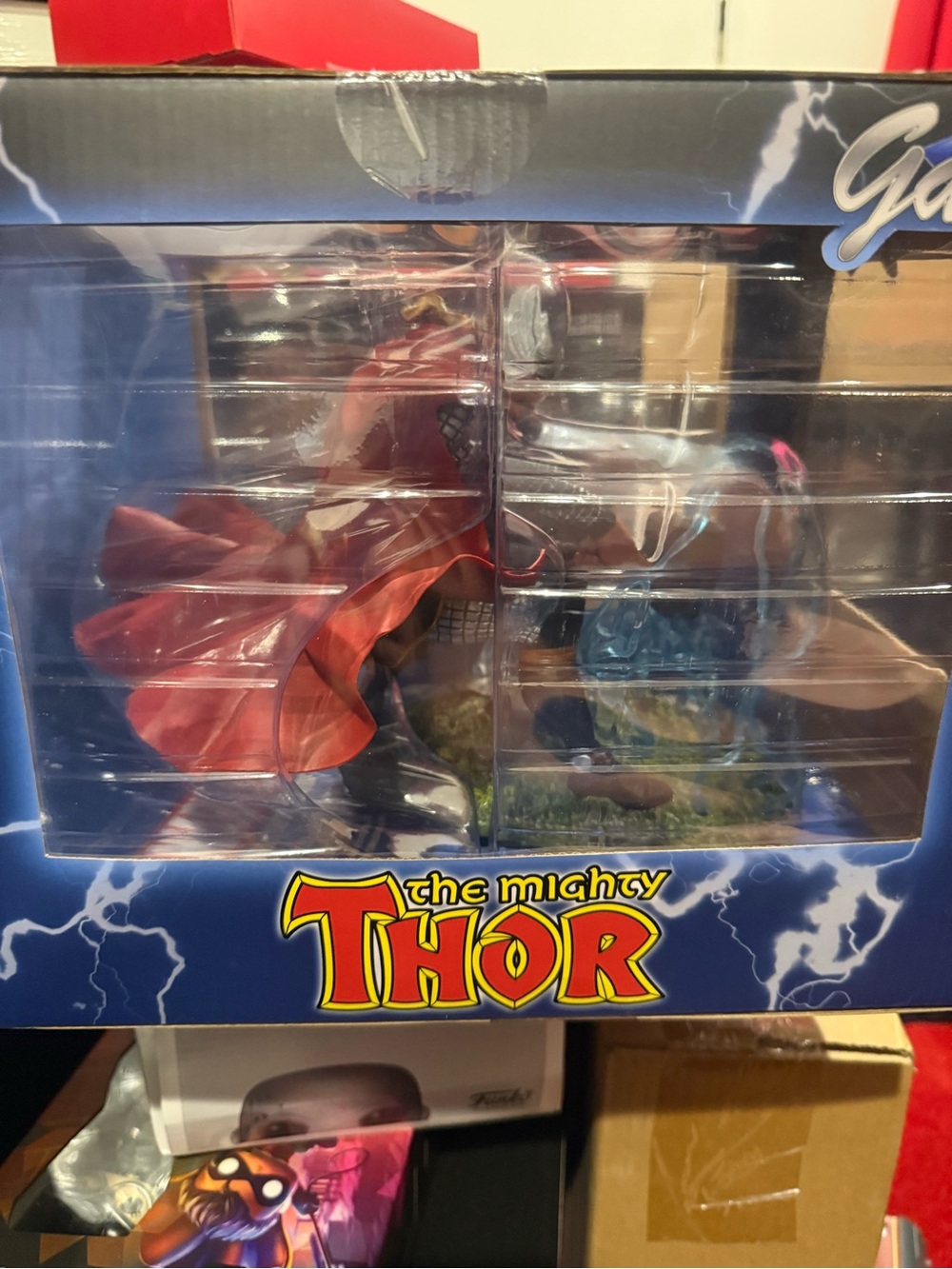 The Mighty Thor Red Cape Figure - Kids Toys